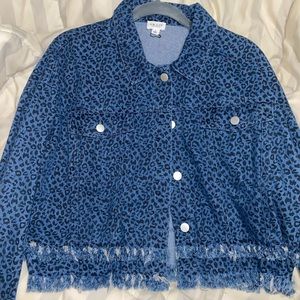 BLUE DENIM JACKET CHEETAH PRINT WITH FRINGE